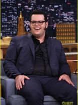 Josh Gad