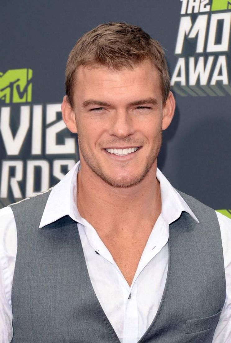 Josh Helman