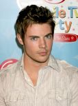 Josh Henderson