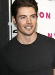 Josh Henderson