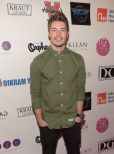 Josh Henderson