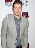 Josh Henderson