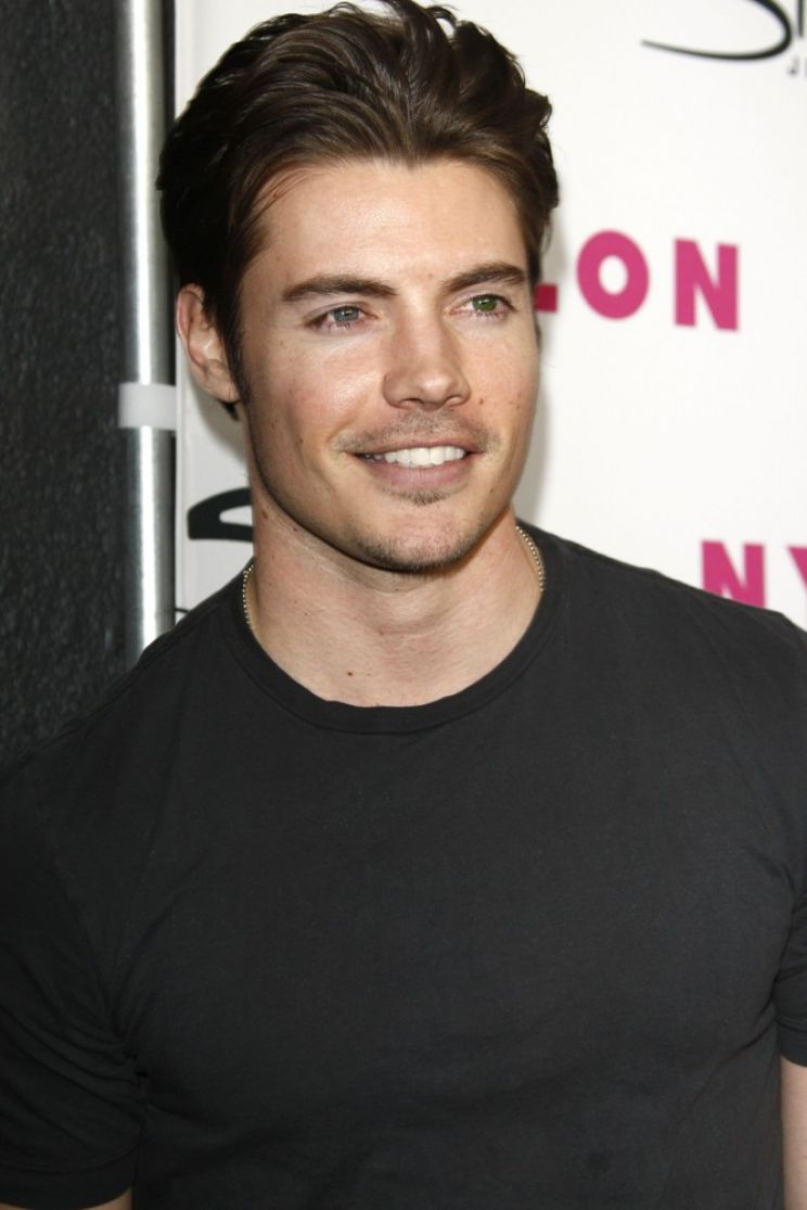 Josh Henderson