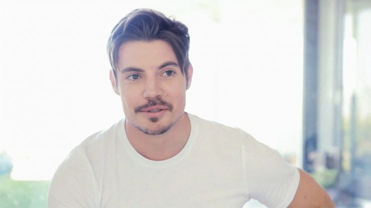 Josh Henderson