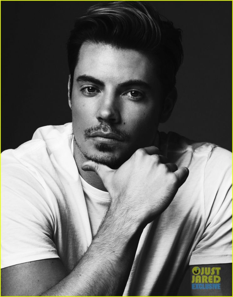 Josh Henderson