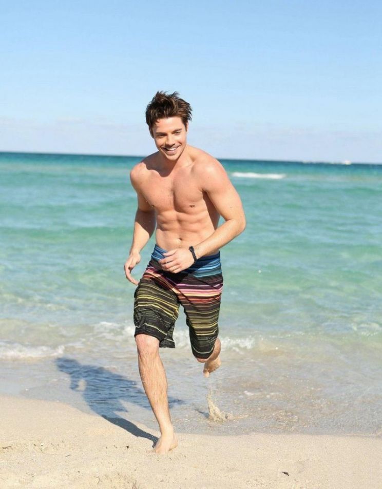 Josh Henderson