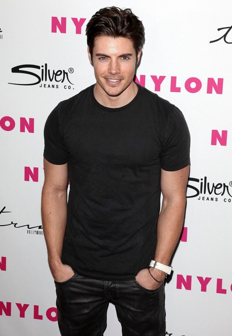 Josh Henderson