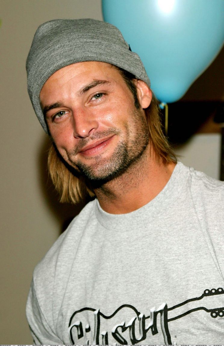 Josh Holloway