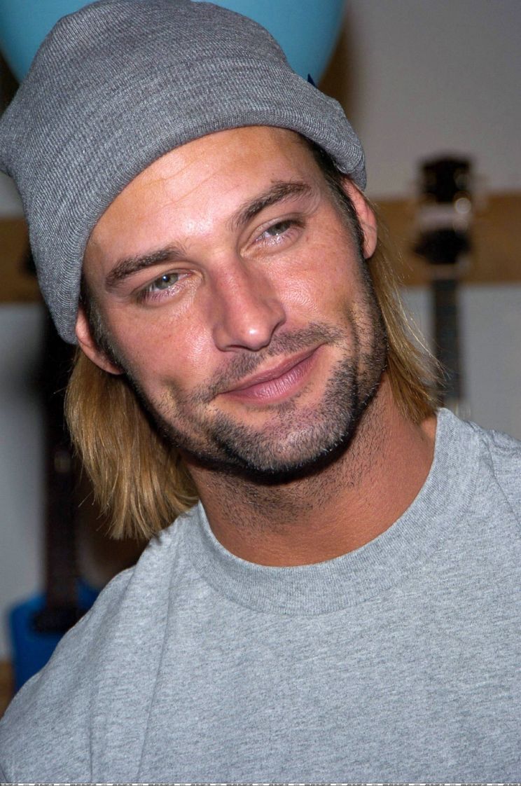 Josh Holloway