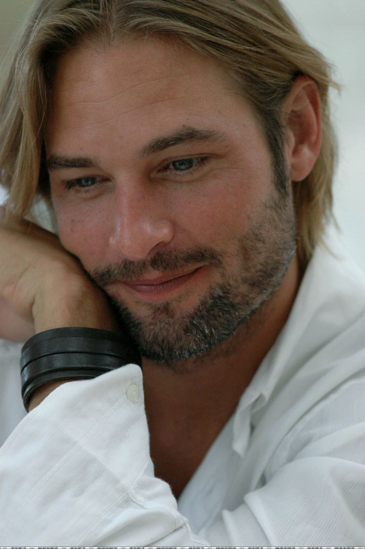 Josh Holloway