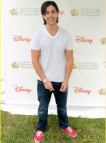 Josh Peck