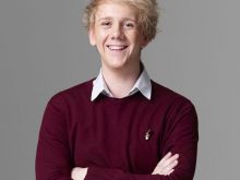 Josh Thomas