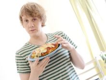 Josh Thomas