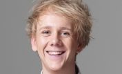 Josh Thomas