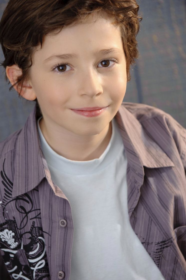 Joshua Carlon