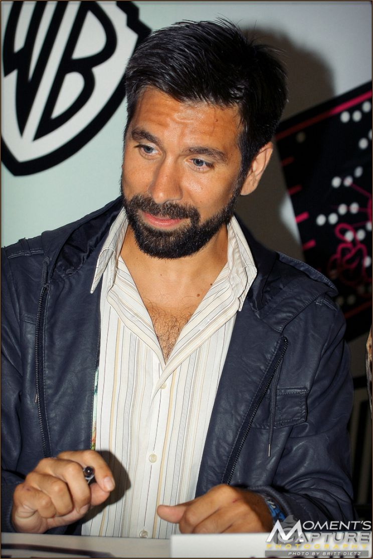 Joshua Gomez