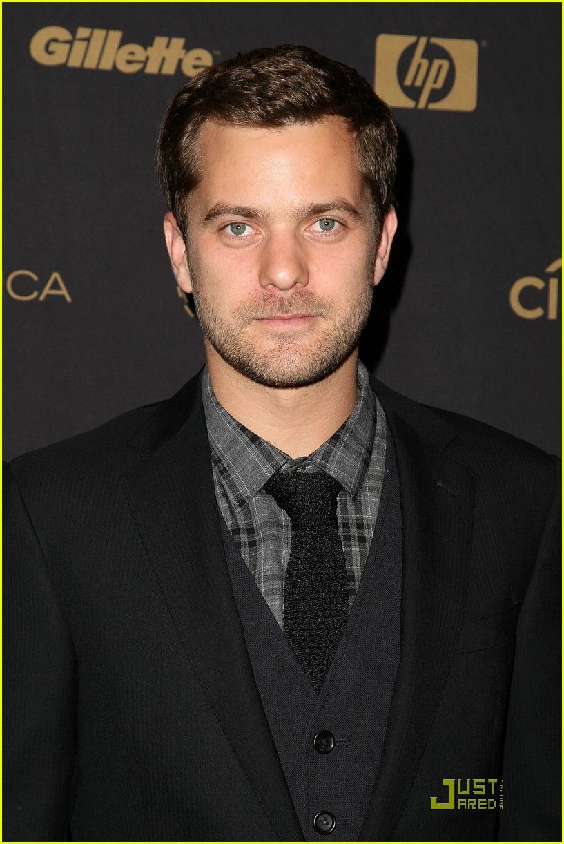 Pictures of Joshua Jackson