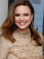 Josie Maran photo