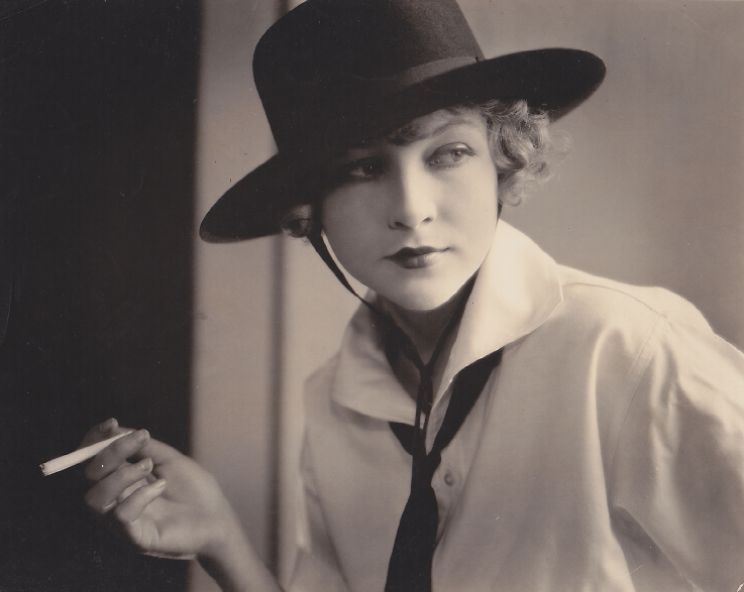 Joyce Compton