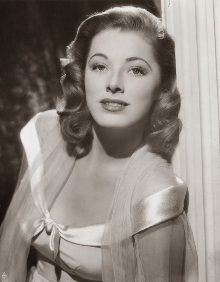 Joyce Compton