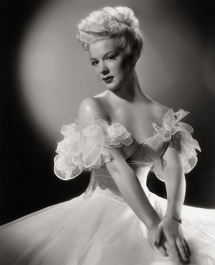 Joyce Compton