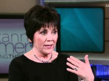 Joyce DeWitt photo