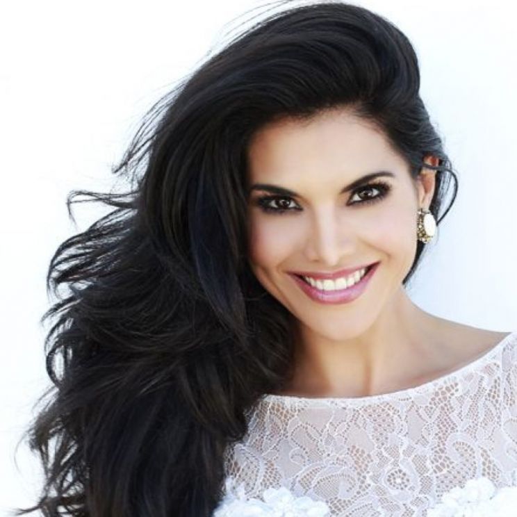 Joyce Giraud