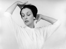 Joyce Grenfell photo