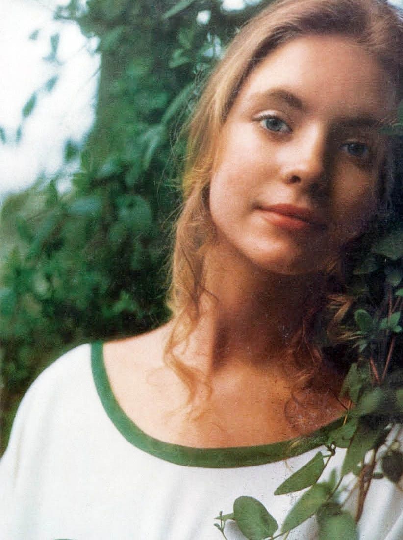 Pictures of Judi Bowker