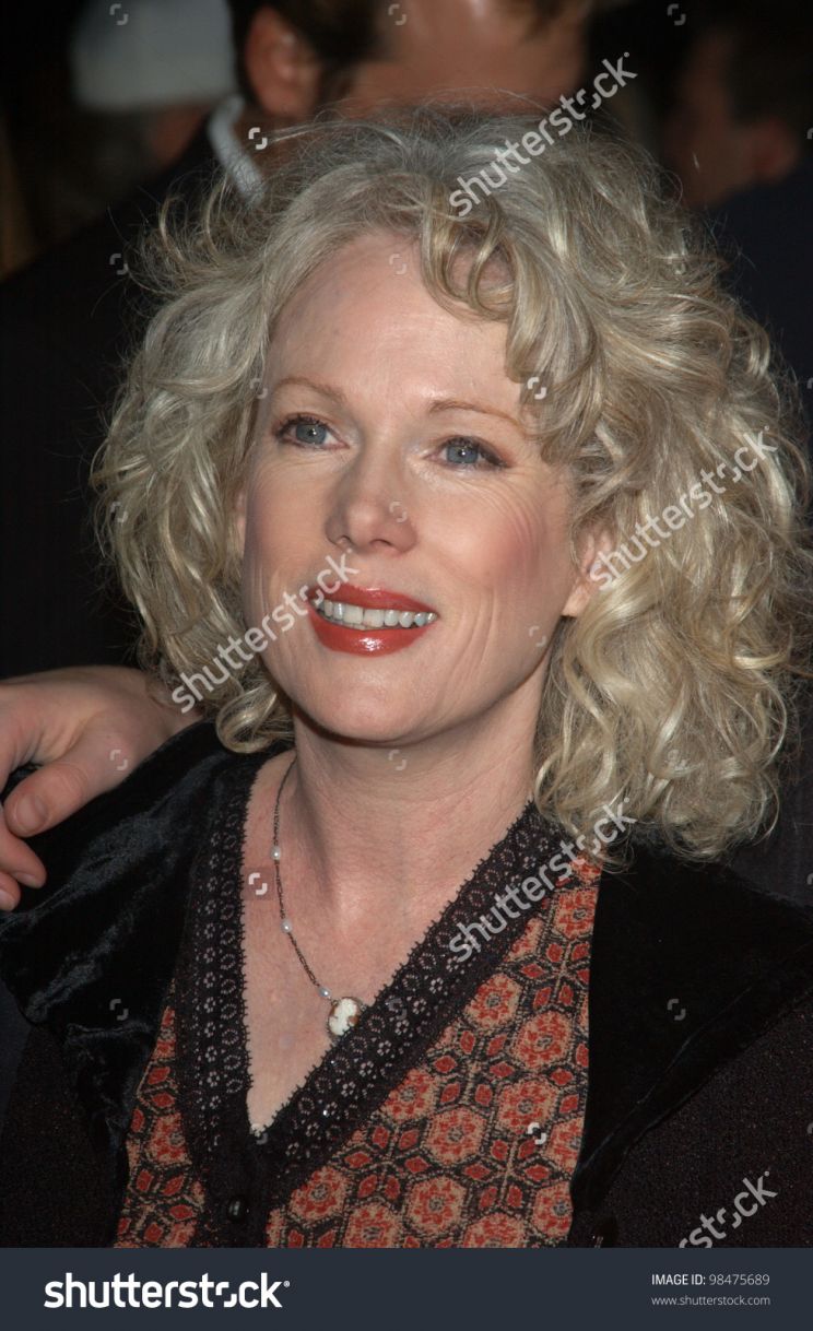 Julia Duffy