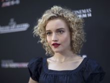 Julia Garner