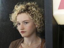 Julia Garner