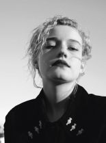 Julia Garner