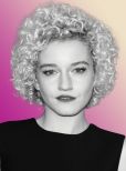 Julia Garner