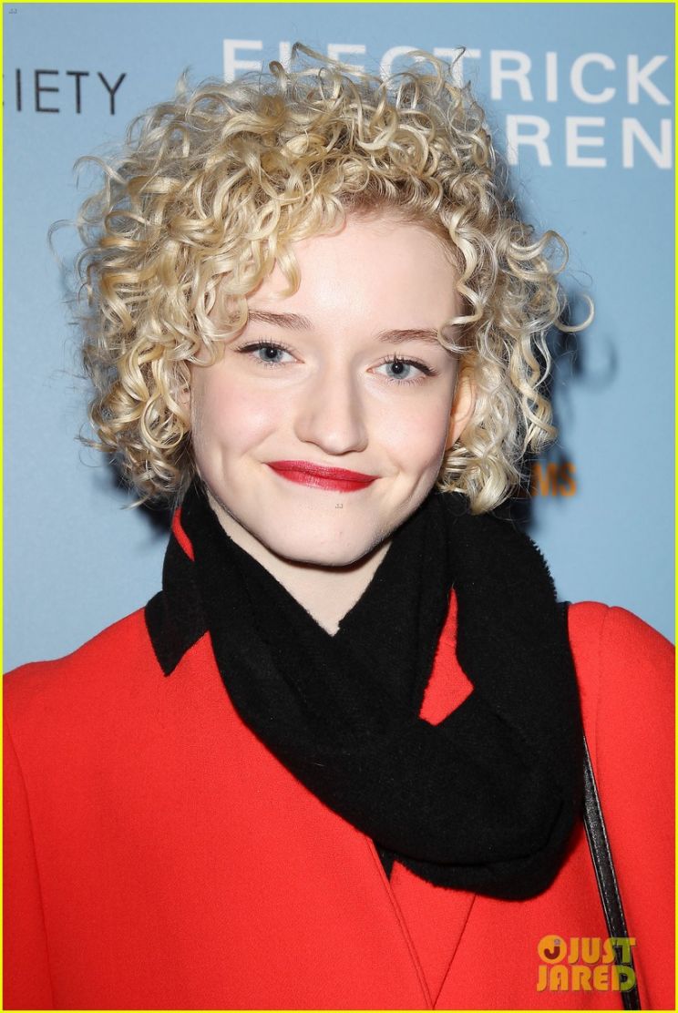 Julia Garner