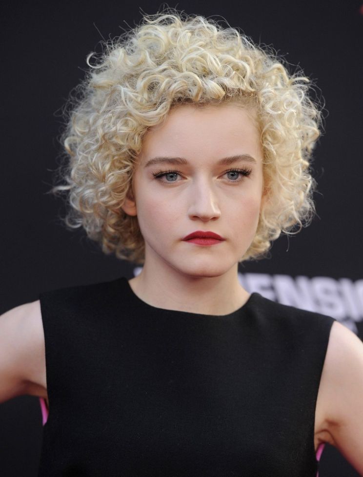 Julia Garner