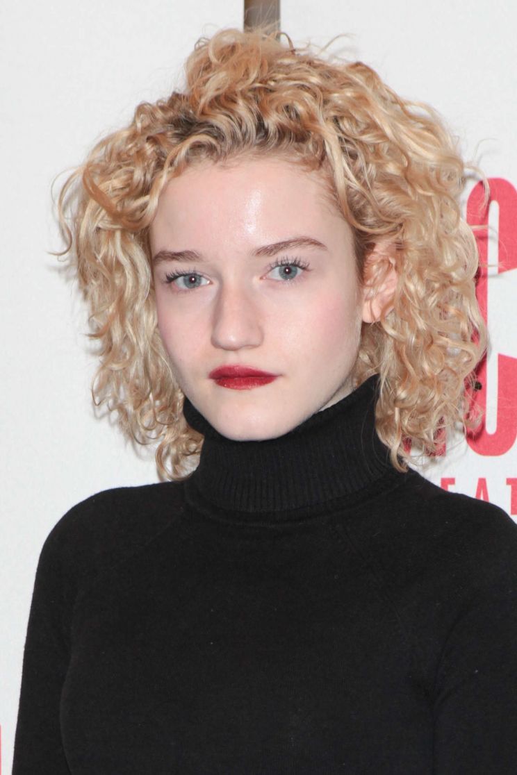 Julia Garner