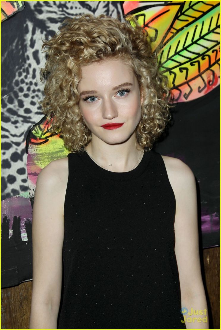 Julia Garner