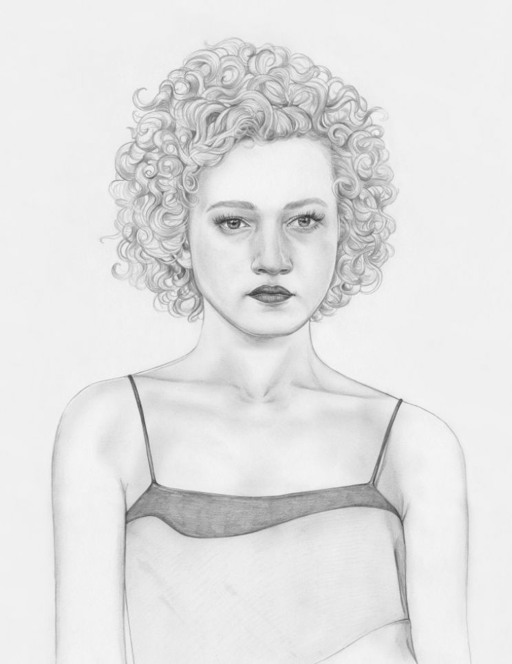 Julia Garner