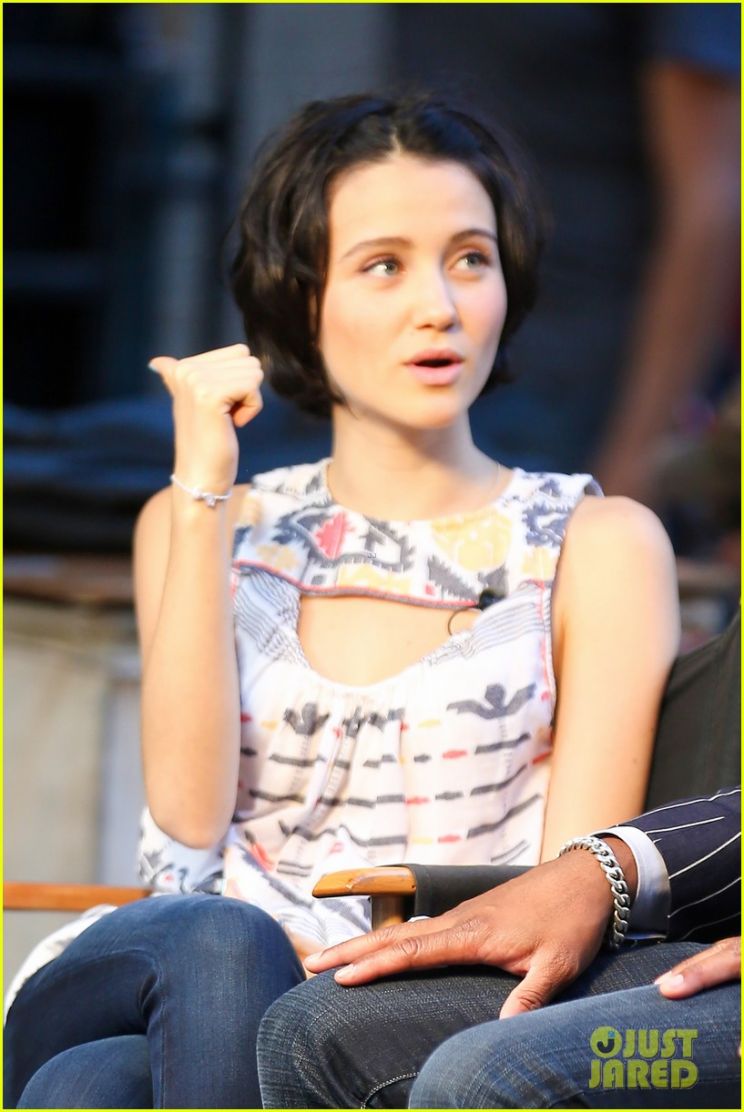 Julia Goldani Telles