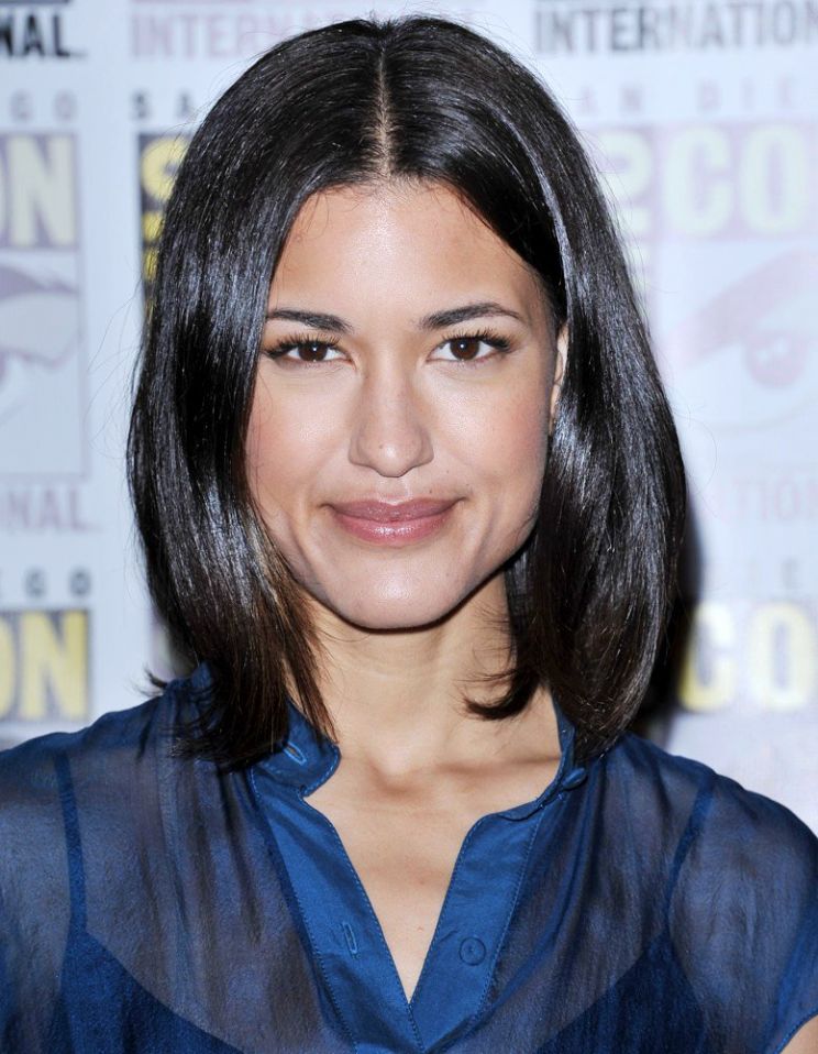 Julia Jones