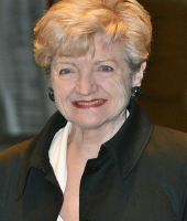 Julia McKenzie