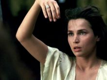 Julia Ormond