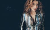 Julia Ormond