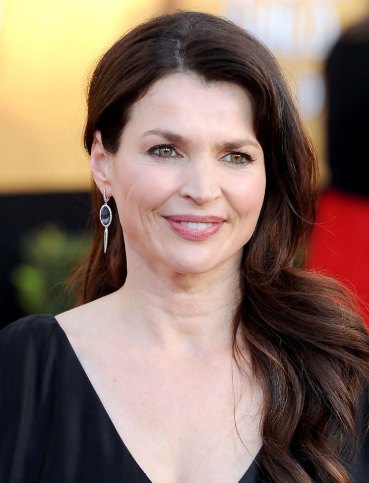 Julia Ormond