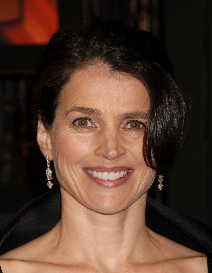 Julia Ormond