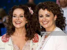 Julia Sawalha