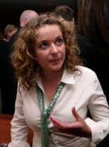 Julia Sawalha