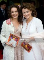 Julia Sawalha