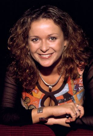 Julia Sawalha